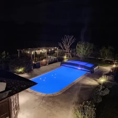 A Setting 15 Min From And 40 Min From Paris Feriehus *