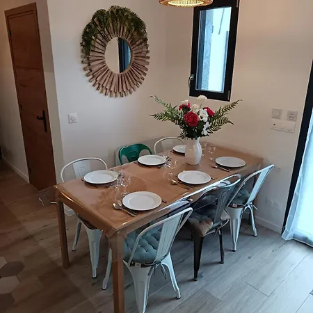 A Setting 15 Min From And 40 Min From Paris Feriehus Lesches